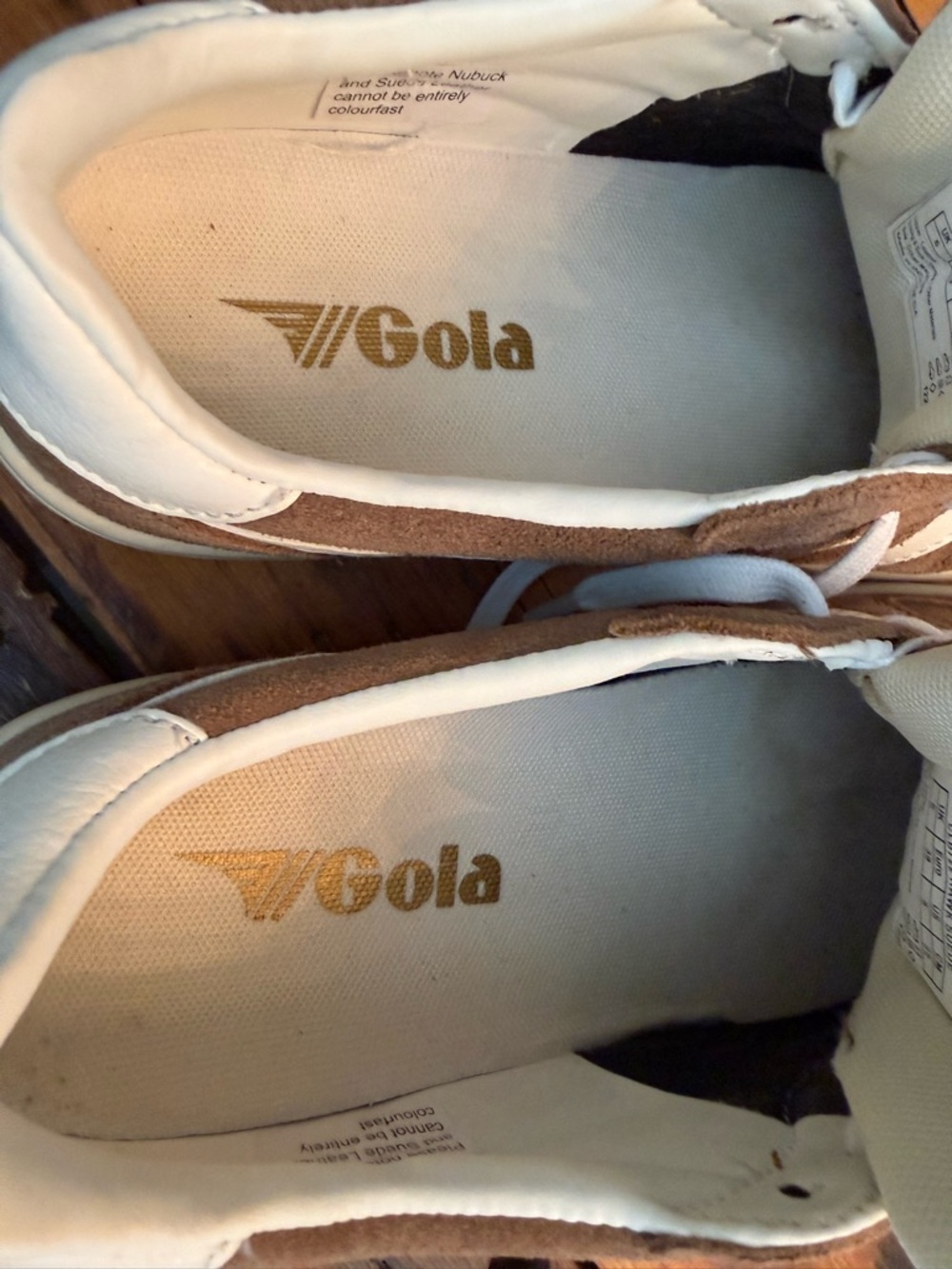 EUC GOLA
Exclusive Hawk Suede Sneakers
Color TOBACCO/OFF WHITE
Size US 8 EURO 39 - Picture 8 of 11